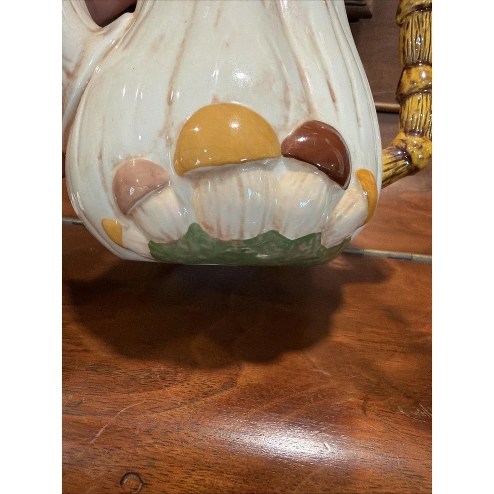 Mushroom Tea Pot Tall Mid-Century Modern RARE Handpainted '80 Excellent Cond.